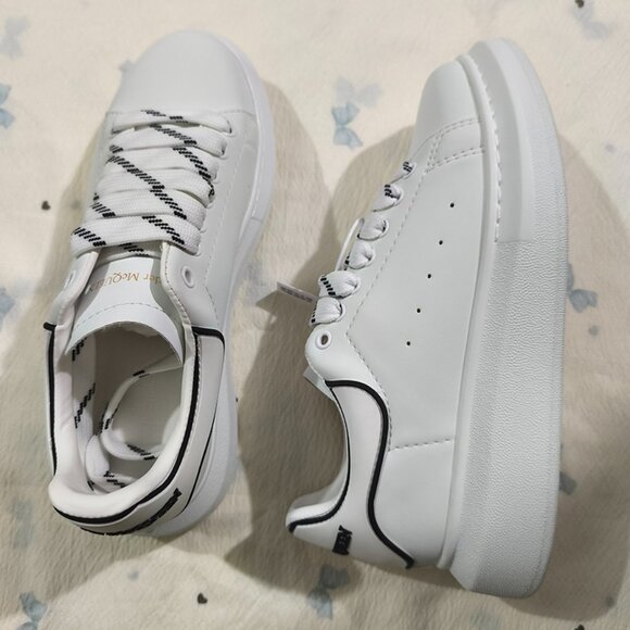 Alexander McQueen Other - Alexander McQueen Signature Chunky Low-Top Casual Sneakers